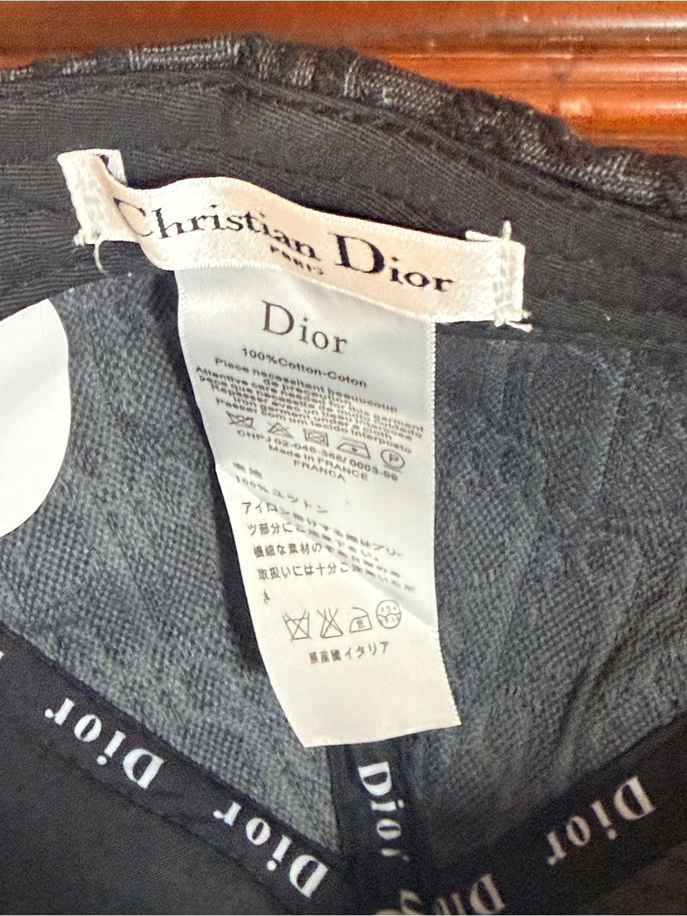 Dior Black Monogram Baseball
Cap NWOT w/ Gold Script Logo
21”-24” Velcro close - Picture 5 of 7
